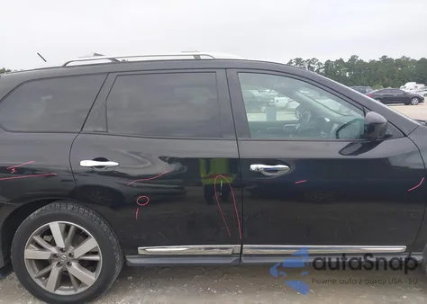 2016 Nissan Pathfinder Platinum z USA, uszkodzony, nr VIN 5N1AR2MM3GC609820